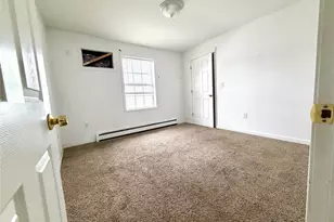 14 Liberty St, Middletown, NY 10940 - Photo 8