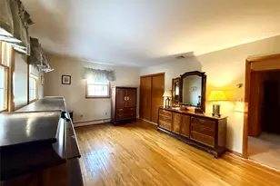 130 Grand St, Highland, NY 12528 - Photo 12