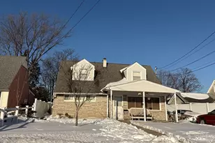 2 Quay Ct, East Rockaway, NY 11518 - Photo 2