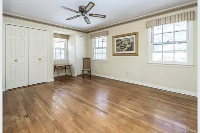 24 Orchard Farm Road, Port Washington, NY 11050 - Photo 16