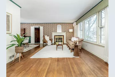 24 Orchard Farm Road, Port Washington, NY 11050 - Photo 4