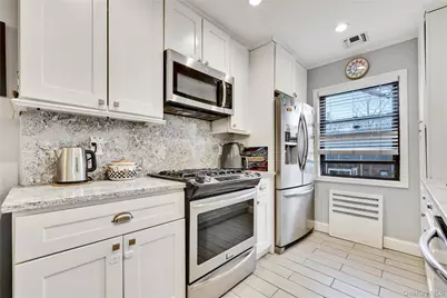 1201 E Broadway #H-23, Hewlett, NY 11557 - Photo 18