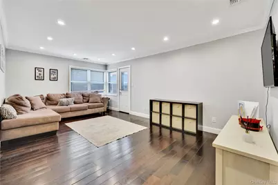 1201 E Broadway #H-23, Hewlett, NY 11557 - Photo 10