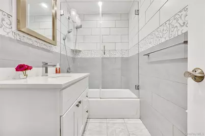 1201 E Broadway #H-23, Hewlett, NY 11557 - Photo 24