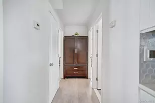 125 Hamlet Rd, Levittown, NY 11756 - Photo 12