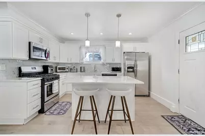 125 Hamlet Road, Levittown, NY 11756 - Photo 10