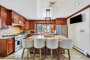 225 Farhan Ln, North Babylon, NY 11703 - Photo 12