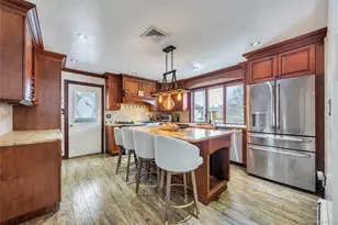 225 Farhan Ln, North Babylon, NY 11703 - Photo 8