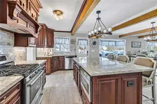 251 Vineyard Rd, Huntington, NY 11743 - Photo 10