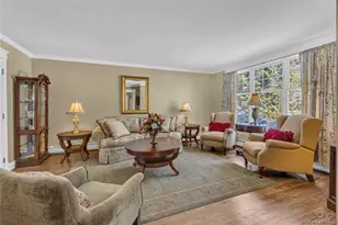 251 Vineyard Rd, Huntington, NY 11743 - Photo 4