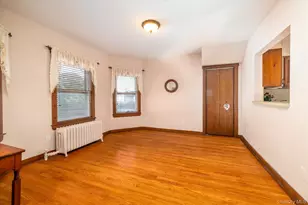 76 Driscoll Ave, Rockville Centre, NY 11570 - Photo 22