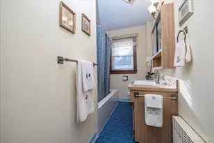76 Driscoll Ave, Rockville Centre, NY 11570 - Photo 28