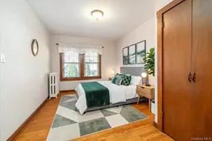 76 Driscoll Ave, Rockville Centre, NY 11570 - Photo 30