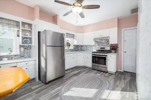 76 Driscoll Ave, Rockville Centre, NY 11570 - Photo 14