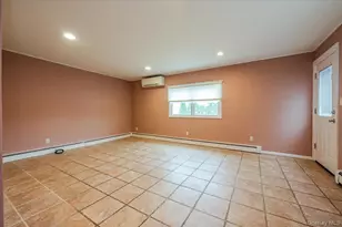 1674 Kroll Rd, East Meadow, NY 11554 - Photo 10