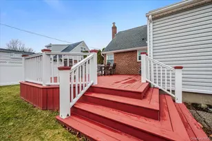 1674 Kroll Rd, East Meadow, NY 11554 - Photo 24