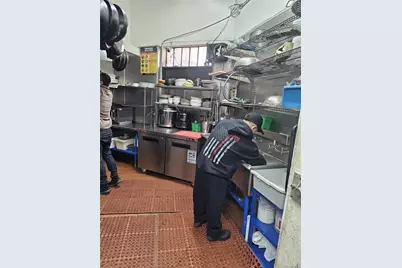 41-06 Green Point, Sunnyside, NY 11104 - Photo 6