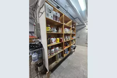 41-06 Green Point, Sunnyside, NY 11104 - Photo 10