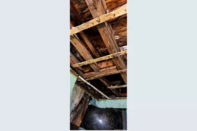 1057 E 221st Street, Bronx, NY 10469 - Photo 2