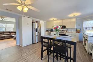 167 Avenue C, Holbrook, NY 11741 - Photo 6