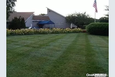 30 El Camino Ct #30, Coram, NY 11727 - Photo 14