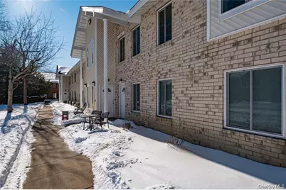 30 El Camino Ct #30, Coram, NY 11727 - Photo 2