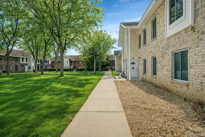 30 El Camino Ct #30, Coram, NY 11727 - Photo 2