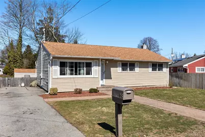 18 Wexford Street, Huntington, NY 11743 - Photo 2