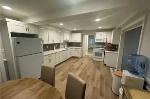 28 Lakeview Dr, Yorktown Heights, NY 10598 - Photo 2