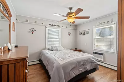 108 Swan Lane, Levittown, NY 11756 - Photo 16