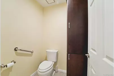 12 Chippewa Court, Suffern, NY 10901 - Photo 20