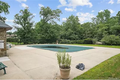 12 Chippewa Court, Suffern, NY 10901 - Photo 42