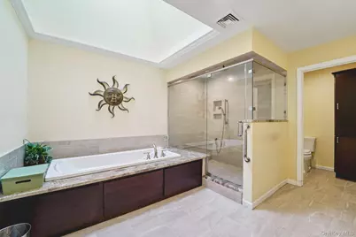 12 Chippewa Court, Suffern, NY 10901 - Photo 18