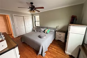 73-11 210th St, Oakland Gardens, NY 11364 - Photo 4