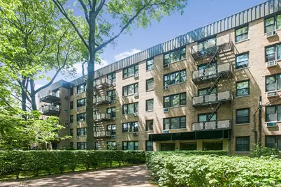 4 Birchwood Court #3J, Mineola, NY 11501 - Photo 1