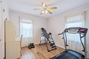 269-15 Union Tpke, New Hyde Park, NY 11040 - Photo 20