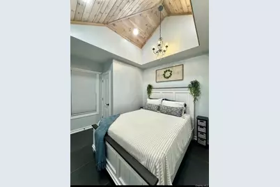 192 Beach 109th Street, Rockaway Park, NY 11694 - Photo 6