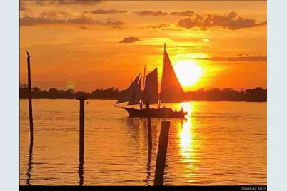 192 Beach 109th Street, Rockaway Park, NY 11694 - Photo 16