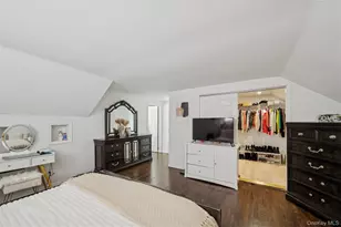 35 St Johns Pl, West Babylon, NY 11704 - Photo 16