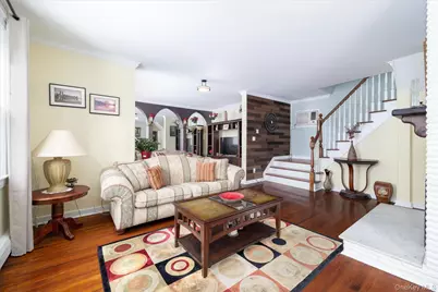 102 Franklin Avenue, Malverne, NY 11565 - Photo 2