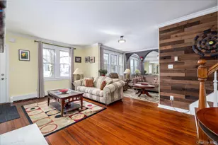 102 Franklin Ave, Malverne, NY 11565 - Photo 4