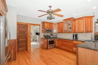 147 Highland Avenue, Northport, NY 11768 - Photo 14