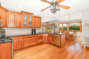 147 Highland Ave, Northport, NY 11768 - Photo 16