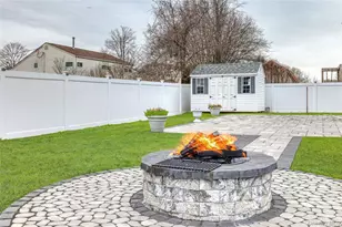 72 W Marine Ave, Lindenhurst, NY 11757 - Photo 4