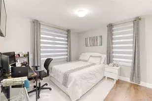 72 W Marine Ave, Lindenhurst, NY 11757 - Photo 18