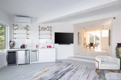 57305 Route 48, Greenport, NY 11944 - Photo 18