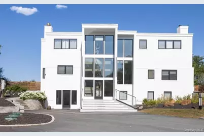 57305 Route 48, Greenport, NY 11944 - Photo 2