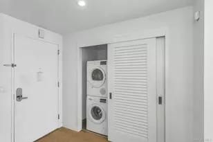 131-01 40th Rd, Flushing, NY 11354 - Photo 6