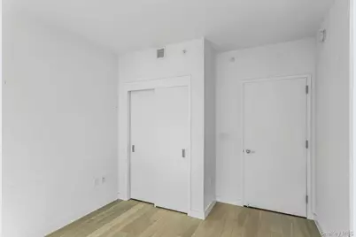 131-01 40th Road #17V, Flushing, NY 11354 - Photo 18