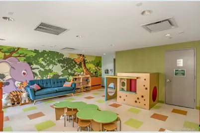 131-01 40th Road #17V, Flushing, NY 11354 - Photo 28